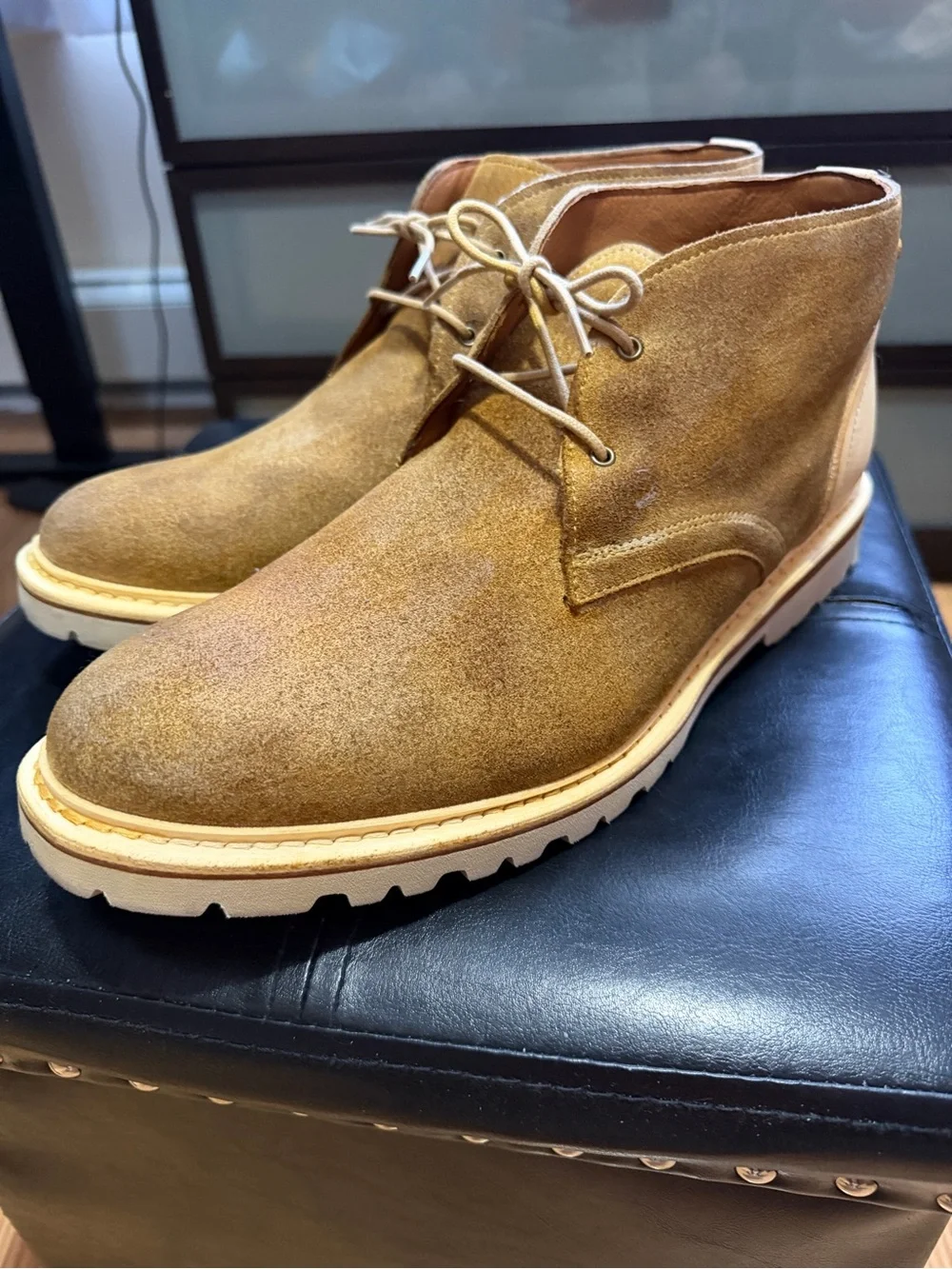 Allen Edmonds Vintage Men's Suede Chukka Boots in Wheat Tan size 10.5